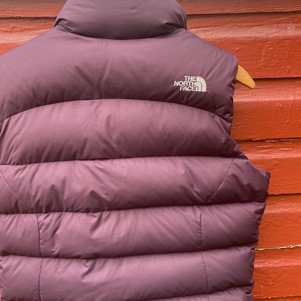Vintage The North Face 700 Down Puffer Vest Purple Women's Size S - Picture 4 of 10